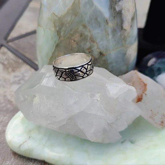 Indonesian Bali Style SOLID Sterling Silver .923 Man's Ring, size 10